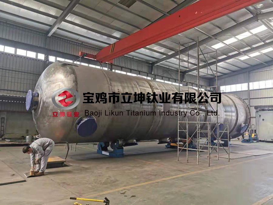 1589320608323207.jpg 鈦換熱器